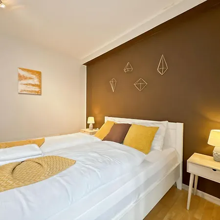 아파트 Nr6 4 Bedrooms 스타방에르