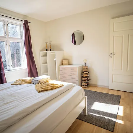 아파트 Nr6 4 Bedrooms 스타방에르