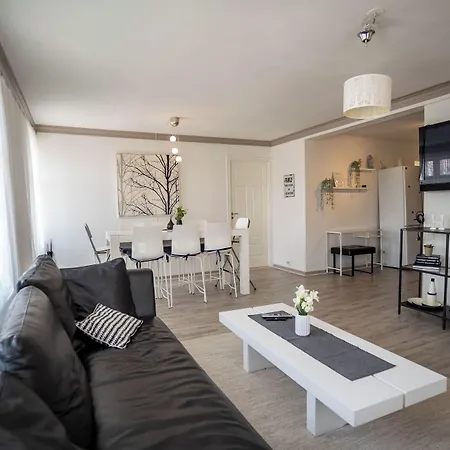 Nr6 4 Bedrooms Lejlighed