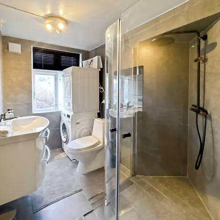 Nr6 4 Bedrooms 公寓
