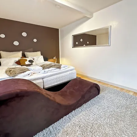 Nr6 4 Bedrooms