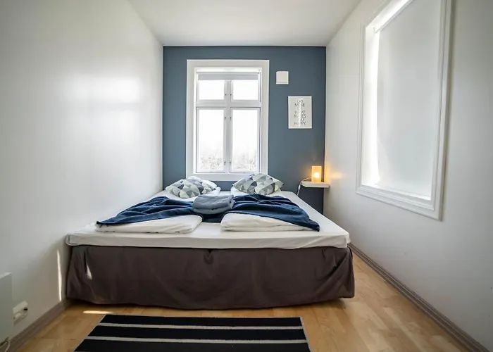 Nr6 4 Bedrooms Appartement