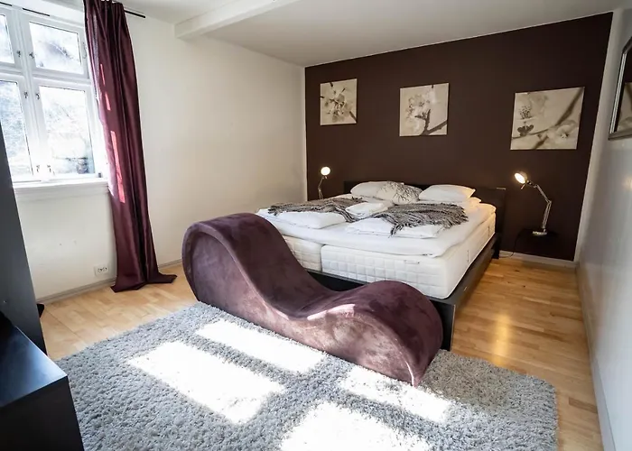 Nr6 4 Bedrooms
