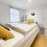 Nr6 4 Bedrooms ستافانجر