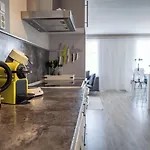 Nr6 4 Bedrooms * ستافانجر
